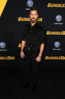 Justin Theroux Longsleeve T-shirt #3801954