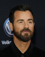 Justin Theroux Longsleeve T-shirt #3801991