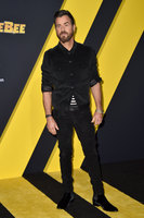 Justin Theroux Longsleeve T-shirt #3802010