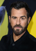Justin Theroux Longsleeve T-shirt #3802132