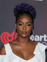 Justine Skye longsleeve t-shirt #3161538