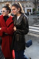 Kaia Gerber Sweatshirt #2985802