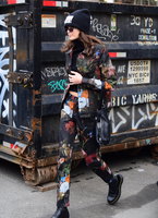 Kaia Gerber Longsleeve T-shirt #3063271