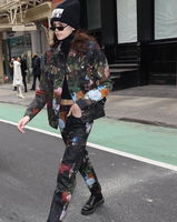 Kaia Gerber Longsleeve T-shirt #3063280