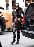 Kaia Gerber Sweatshirt #3063290