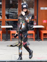 Kaia Gerber Sweatshirt #3063309