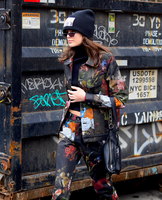 Kaia Gerber Sweatshirt #3063323