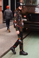 Kaia Gerber Longsleeve T-shirt #3063330