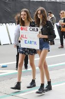 Kaia Gerber Longsleeve T-shirt #3193001