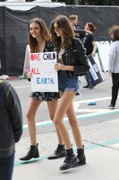 Kaia Gerber tote bag #G1435110