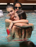 Kaia Gerber mug #G1464541