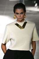 Kaia Gerber Sweatshirt #3886085