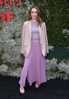 Kaitlyn Dever Tank Top #3890292