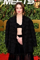 Kaitlyn Dever Sweatshirt #3936296