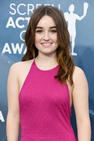 Kaitlyn Dever mug #G2553556