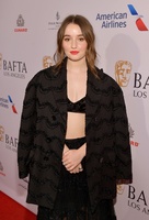 Kaitlyn Dever Sweatshirt #3936326