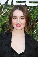 Kaitlyn Dever mug #G2553599