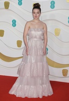 Kaitlyn Dever longsleeve t-shirt #3936428