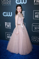 Kaitlyn Dever tote bag #G2553738