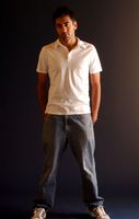 Kal Penn t-shirt #2203572