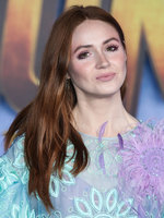 Karen Gillan Longsleeve T-shirt #3911856