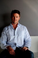 Karl Urban Longsleeve T-shirt #2192173