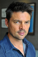 Karl Urban t-shirt #2352347