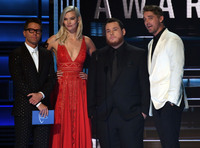 Karlie Kloss longsleeve t-shirt #3101324