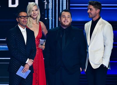 Karlie Kloss posters