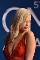 Karlie Kloss t-shirt #3101337