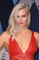 Karlie Kloss t-shirt #3101359