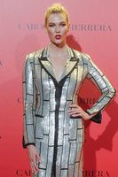 Karlie Kloss mug #G2387767