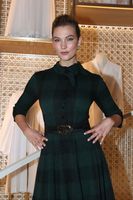 Karlie Kloss Sweatshirt #3896837