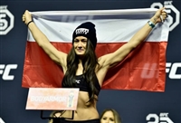 Karolina Kowalkiewicz Sweatshirt #3520640