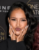 Karrueche mug #G1341087