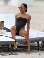 Karrueche Longsleeve T-shirt #3237685