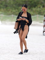 Karrueche Longsleeve T-shirt #3237865