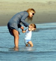 Kate Hudson longsleeve t-shirt #1454162