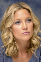 Kate Hudson t-shirt #2270147