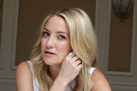 Kate Hudson Sweatshirt #2468908