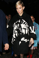 Kate Hudson Sweatshirt #3072318