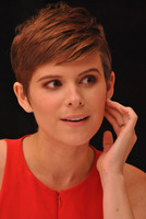 Kate Mara longsleeve t-shirt #2524556