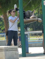 Kate Mara longsleeve t-shirt #2782249