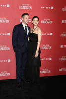 Kate Mara longsleeve t-shirt #2837204