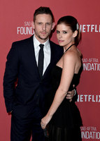 Kate Mara longsleeve t-shirt #2837395