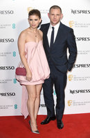 Kate Mara longsleeve t-shirt #3062374