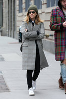 Kate Mara Sweatshirt #3091416