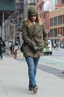 Kate Mara Sweatshirt #3160101