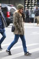 Kate Mara longsleeve t-shirt #3160128