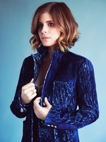 Kate Mara longsleeve t-shirt #3819086